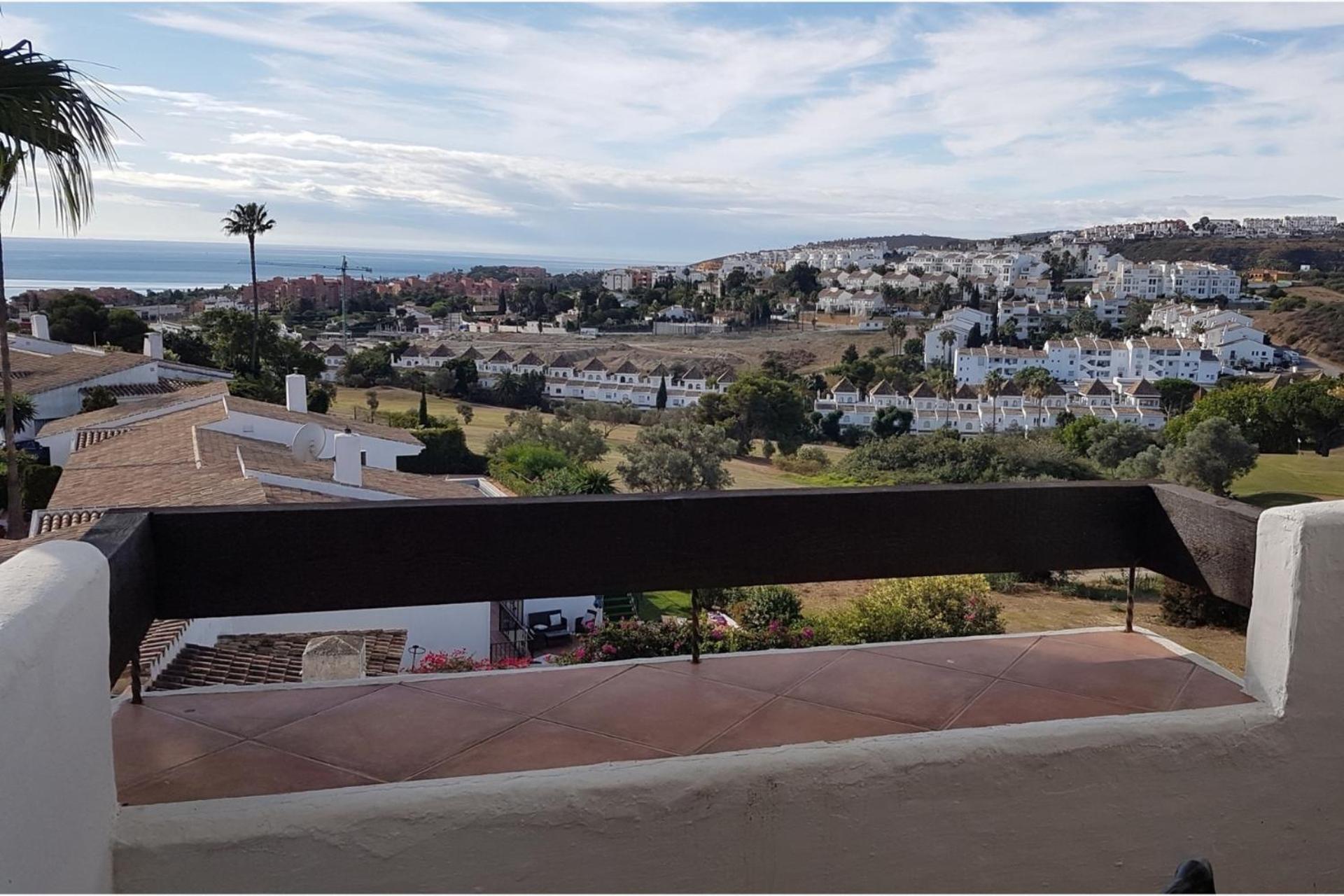 Modern Duquesa 2 Bed Outstanding View Of Sea Golf Apartment มานิลบา ภายนอก รูปภาพ